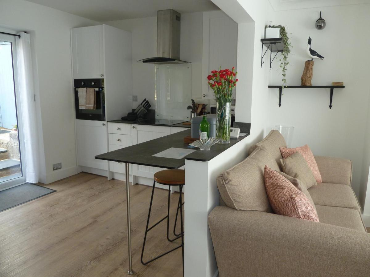 Holiday home Two Sails - Spacious Modern Family Seaside - Parking - Wood-burner - Dog Friendly
